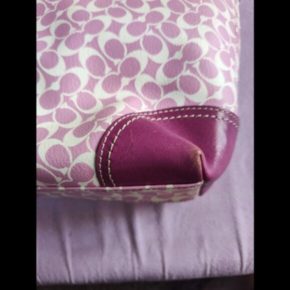 Coach Heritage Signature Tote Bag in pink and purple with a matching wallet - Picture 3 of 8